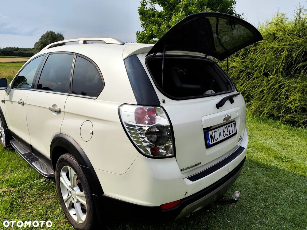 Chevrolet Captiva 2.2 D LTZ - 5