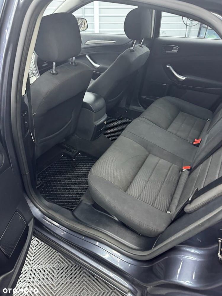 Ford Mondeo - 6