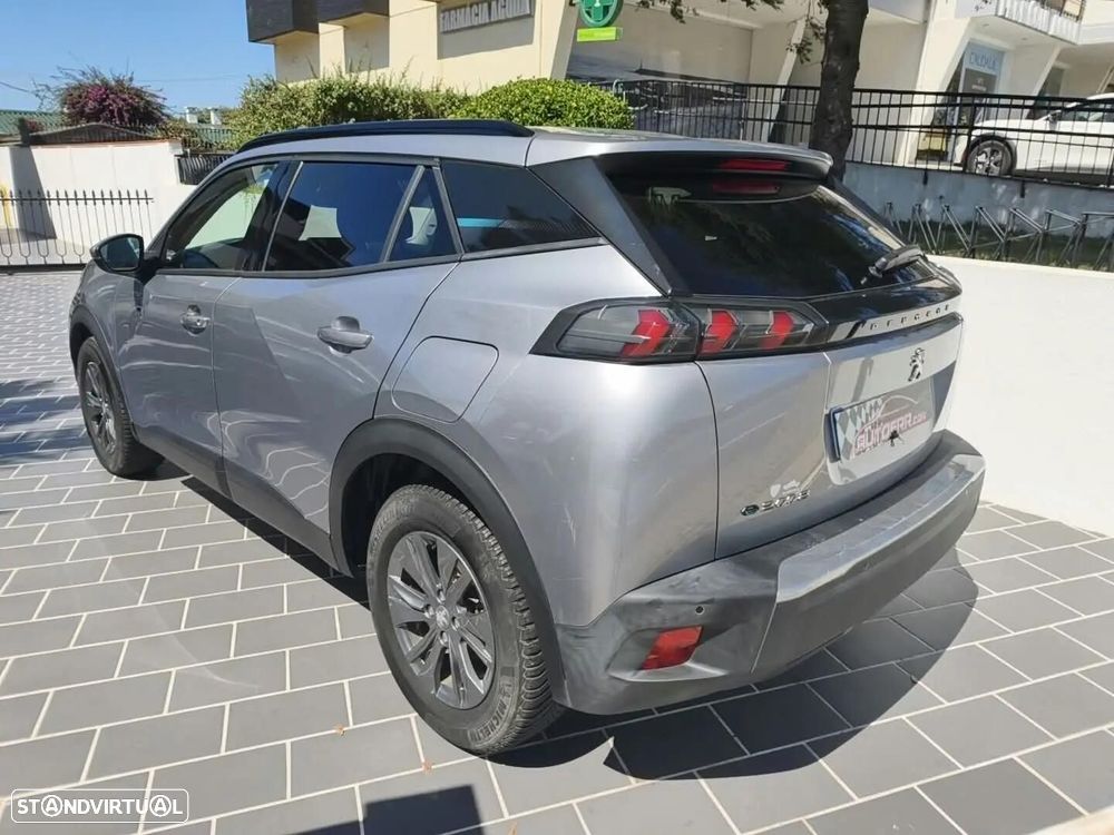Peugeot e-2008 50 kWh SE Style - 14