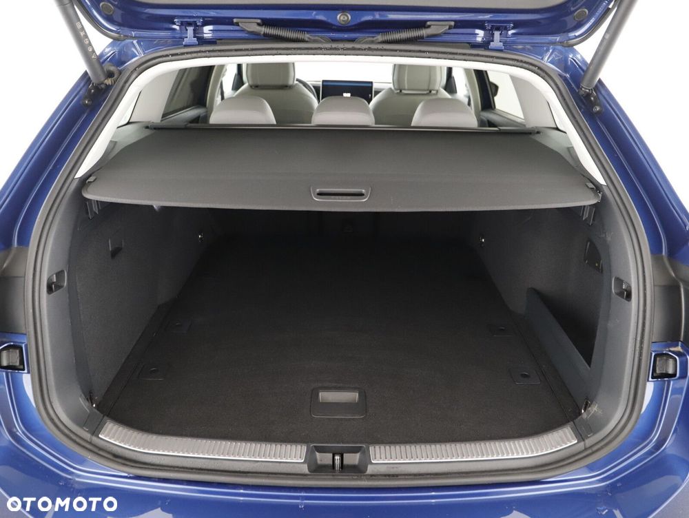Volkswagen Passat - 26