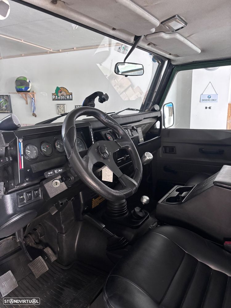 Land Rover Defender 90 2.5 TD5 Metal Top - 5