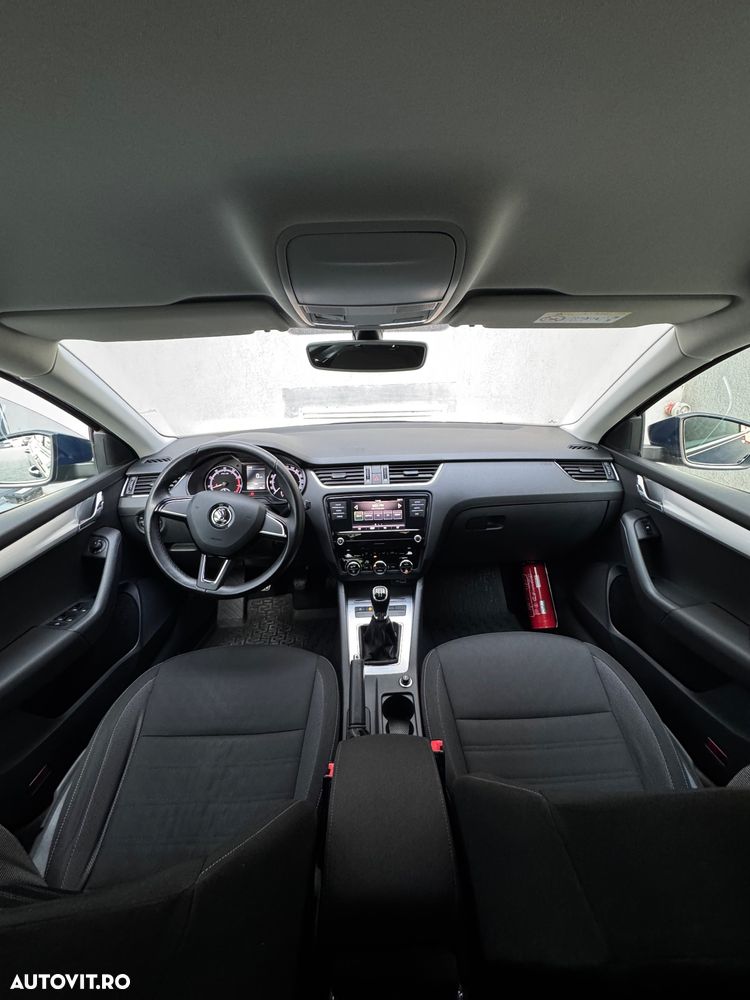 Skoda Octavia - 7