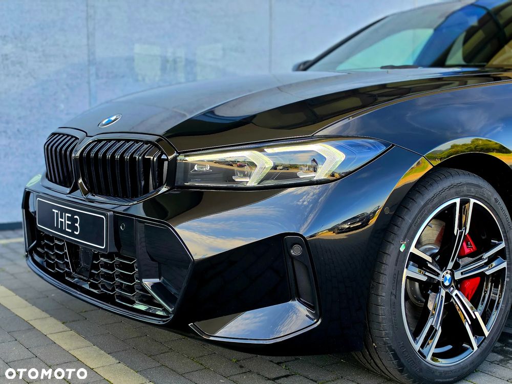 BMW Seria 3 330i xDrive M Sport - 15