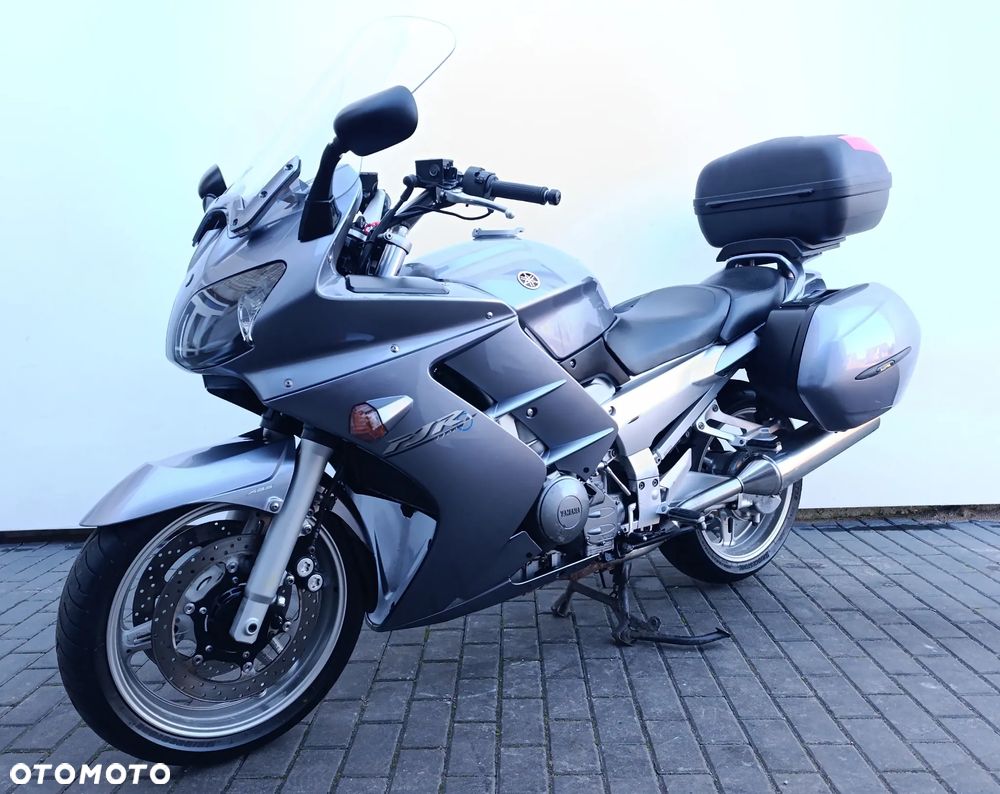 Yamaha FJR - 2