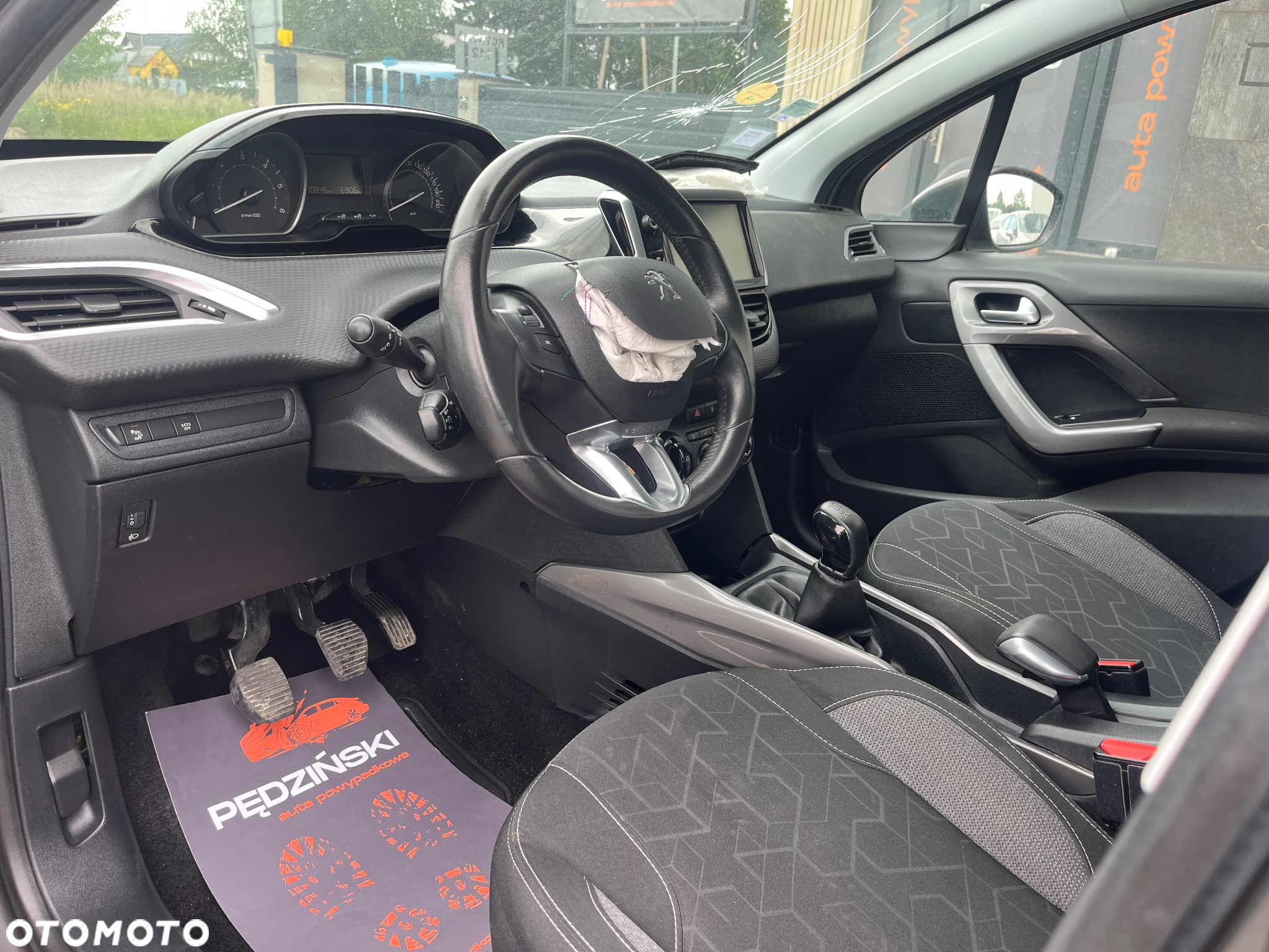 Peugeot 2008 - 7