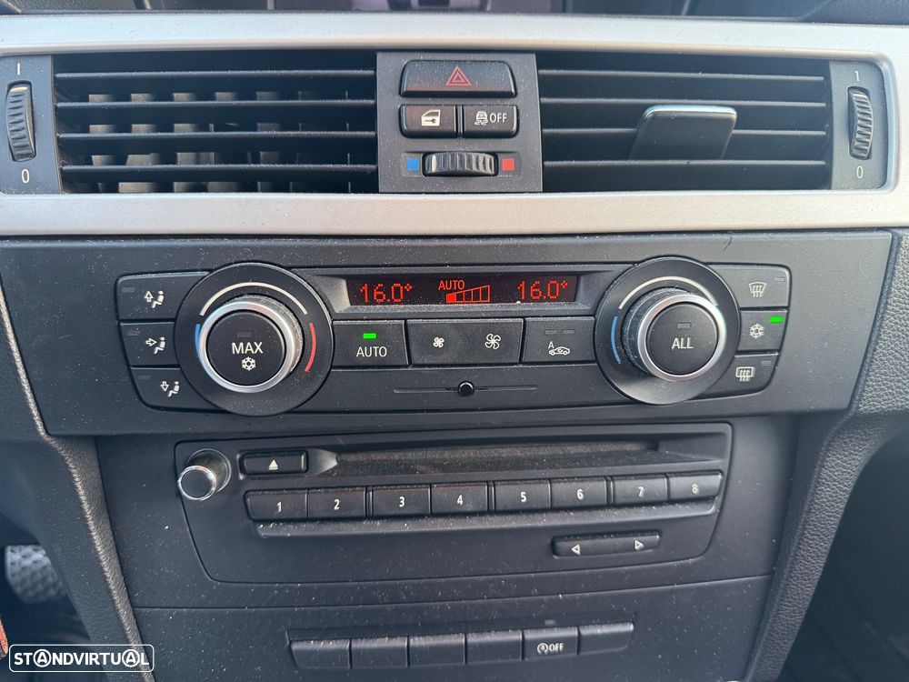 BMW 320 d DPF Edition Lifestyle - 24