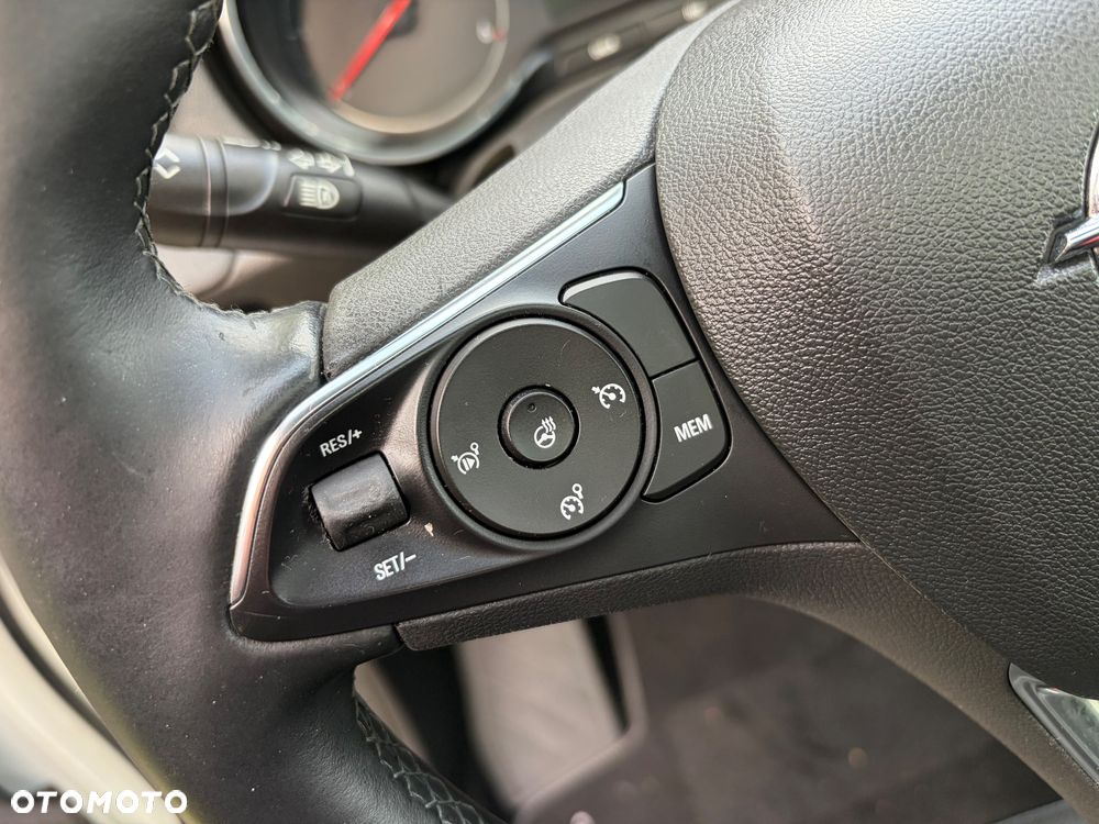 Opel Grandland X - 16
