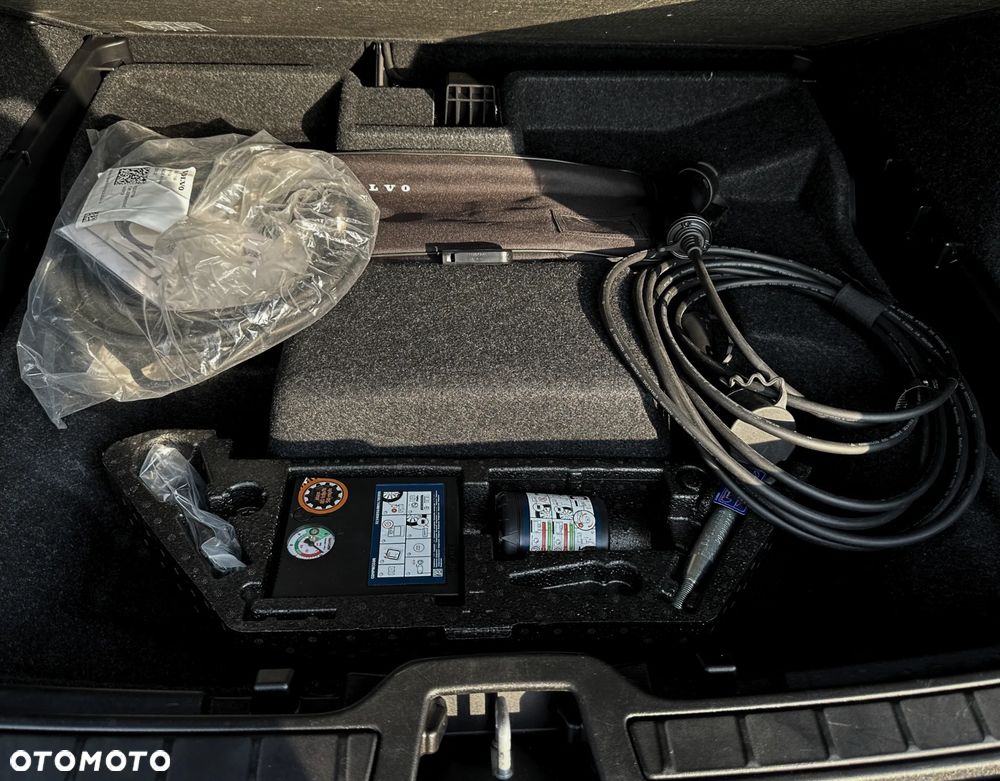 Volvo XC 40 T4 Recharge DKG Inscription Expression - 13