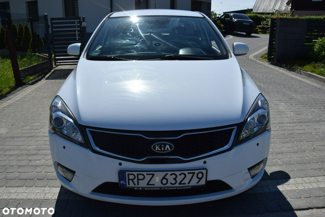 Kia Ceed 1.4 CVVT Spirit - 4