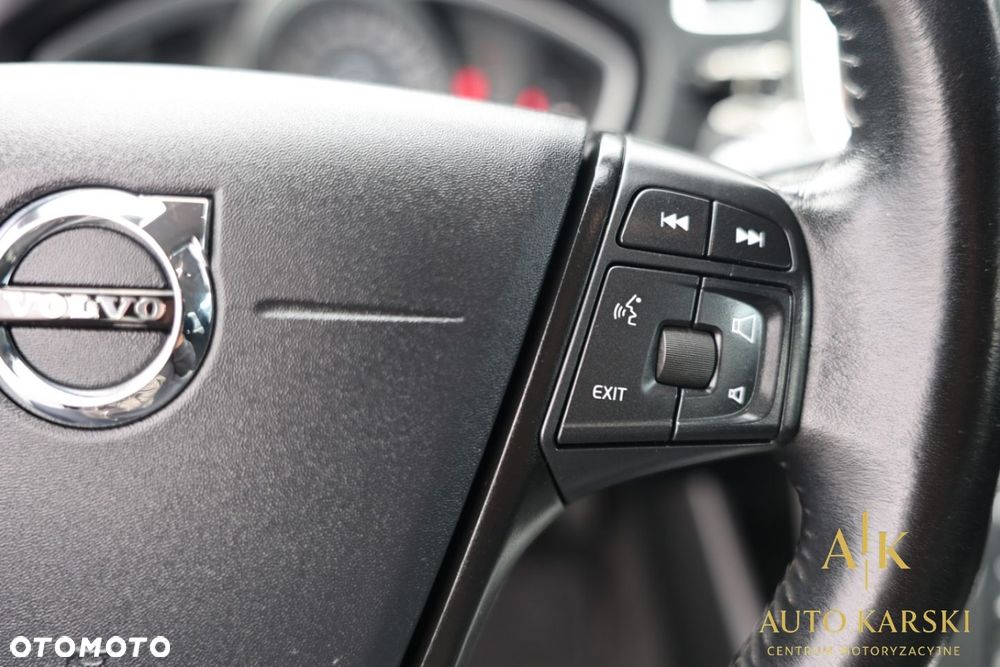 Volvo V40 - 23