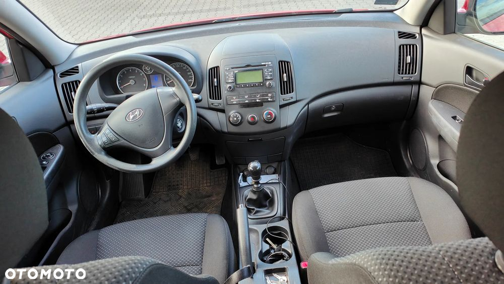 Hyundai i30 1.4 Classic + - 11
