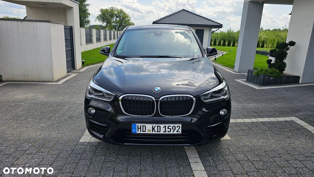 BMW X1 xDrive25d Sport Line - 2