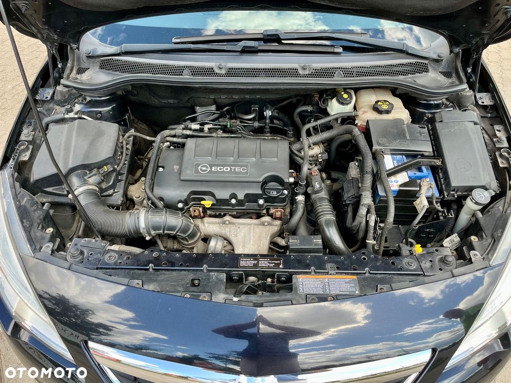 Opel Astra 1.4 Turbo Cosmo - 8