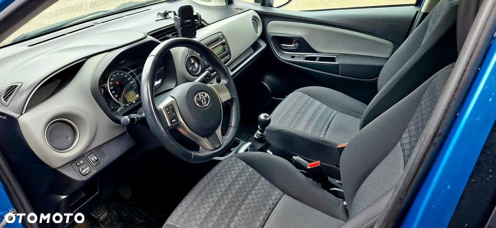 Toyota Yaris - 4