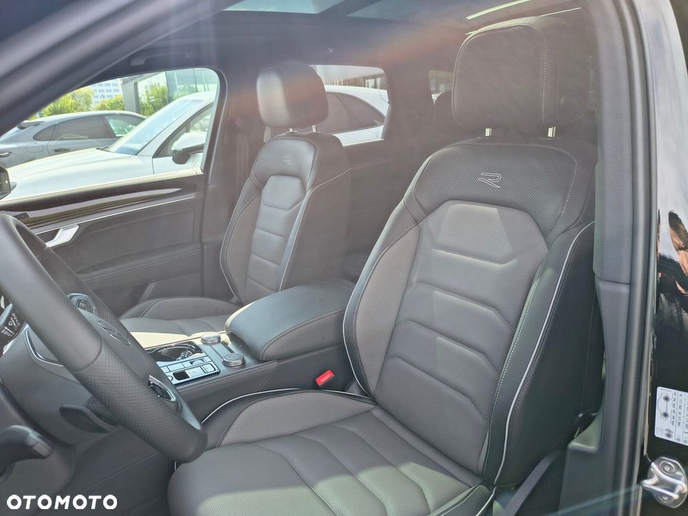 Volkswagen Touareg - 12