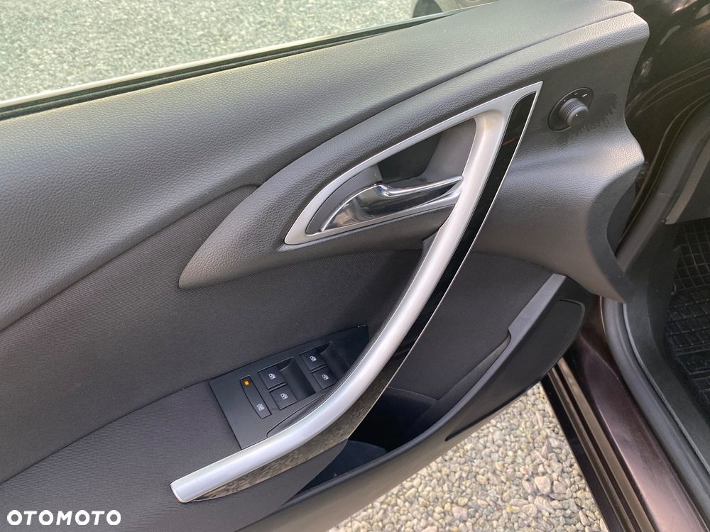 Opel Astra 1.4 Turbo Color Edition - 21
