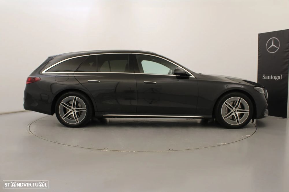 Mercedes-Benz E 300 Standard - 4