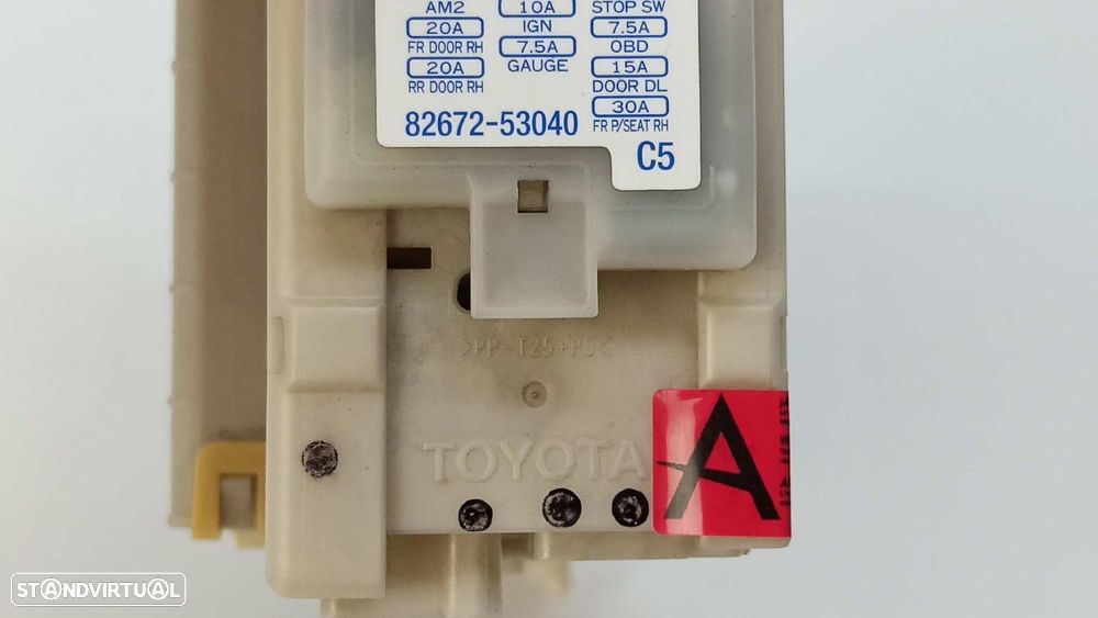 CAIXA DE RELÉS/ FUSÍVEIS LEXUS IS200 (DS2/IS2) 220D - 5