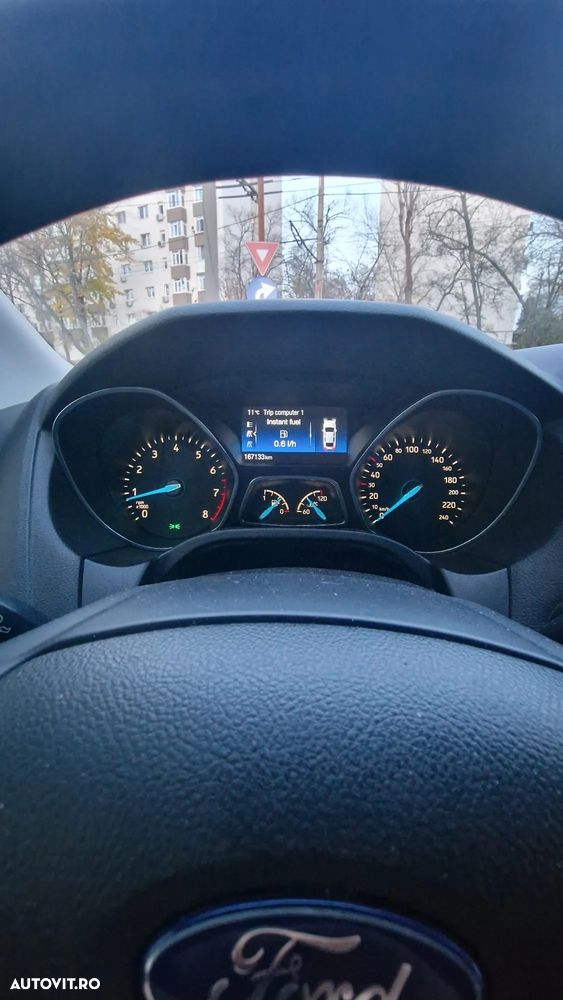 Ford Focus 1.0 EcoBoost Titanium - 8