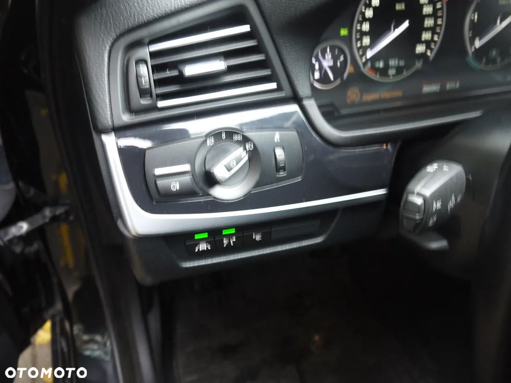 BMW Seria 5 - 11