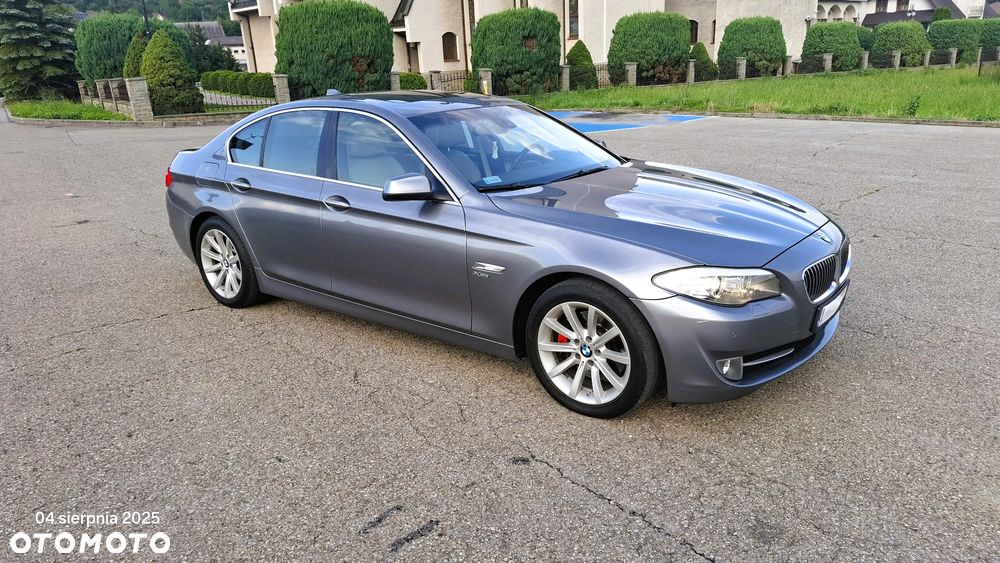 BMW Seria 5 535i xDrive - 7