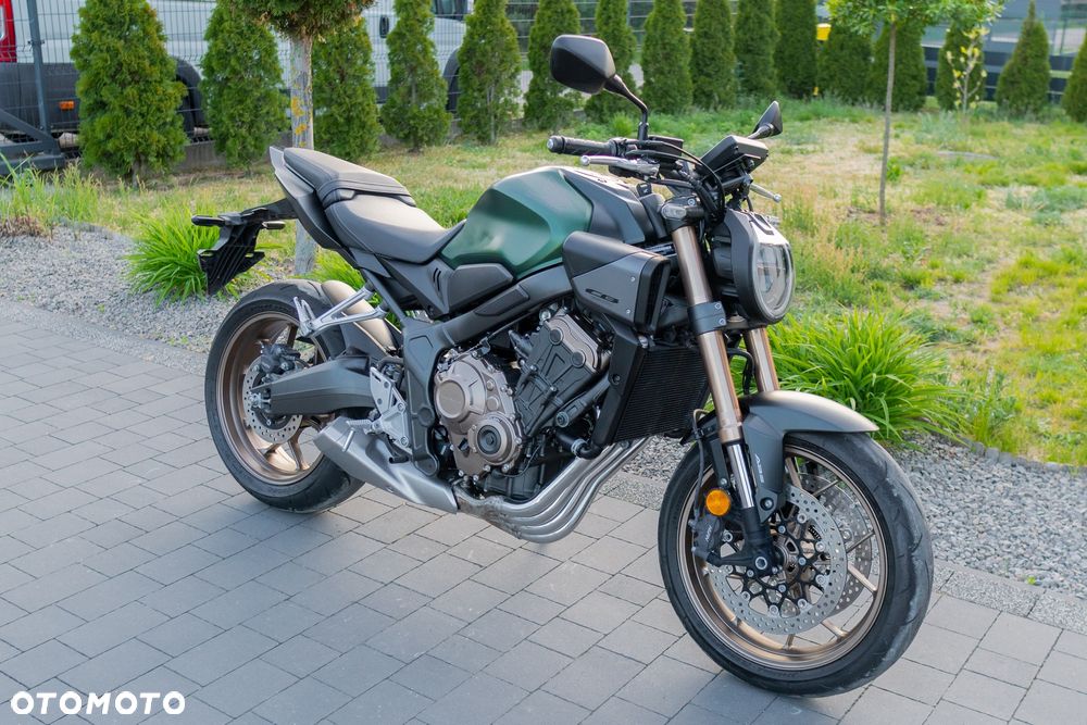 Honda CB - 2