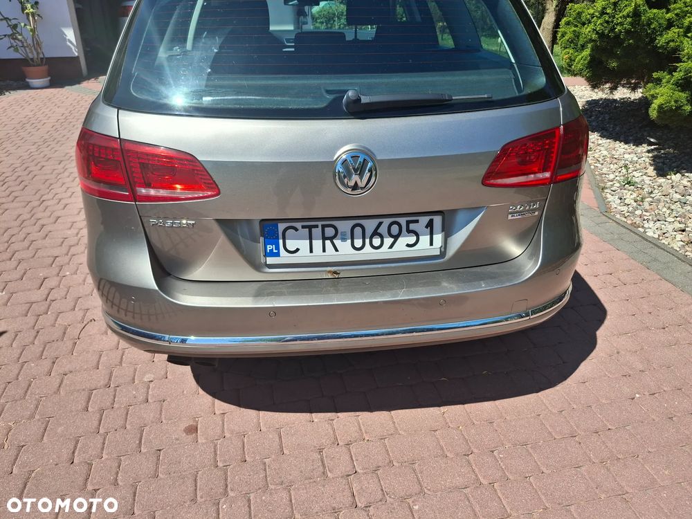 Volkswagen Passat 2.0 TDI Comfortline - 4