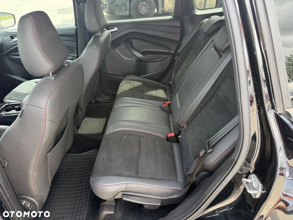 Ford Kuga 2.0 TDCi 4x2 ST-Line - 19
