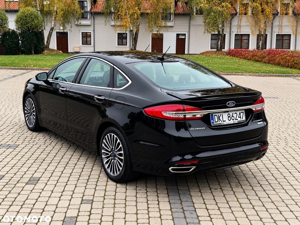 Ford Fusion 2.0 EcoBoost Titanium - 14