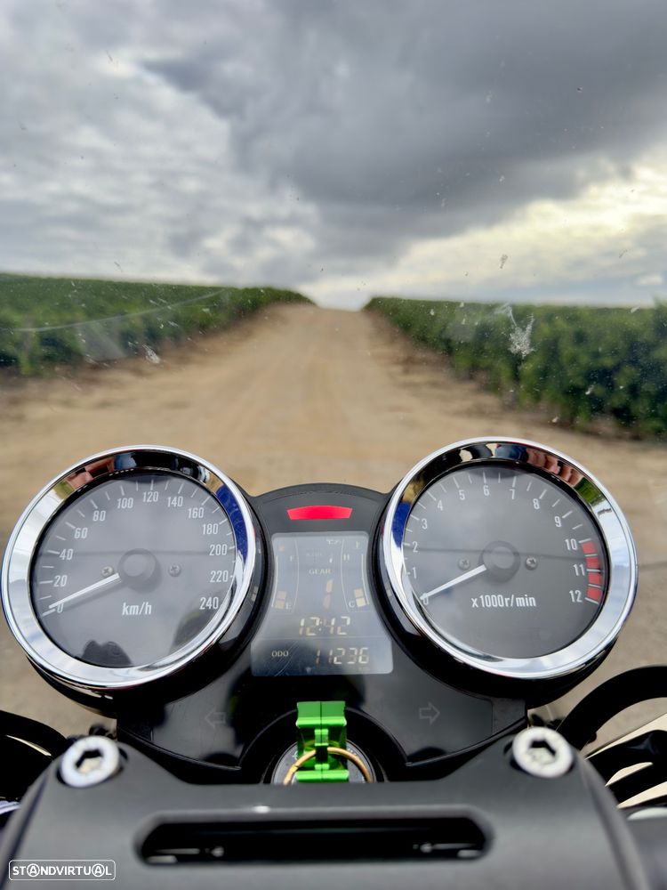 Kawasaki Z 900 RS - 3
