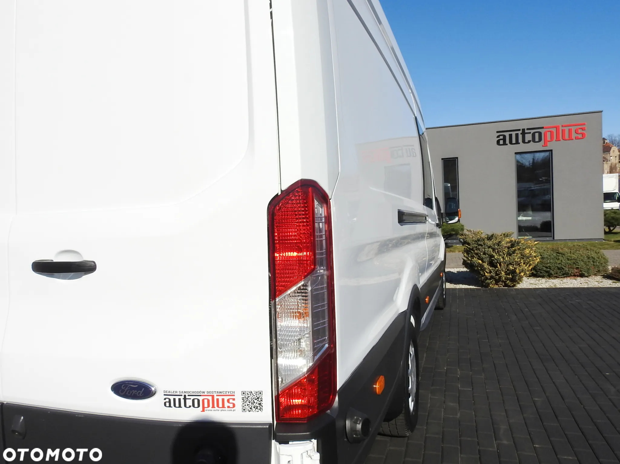 Ford TRANSIT  FURGON BRYGADÓWKA 6 MIEJSC TEMPOMAT NAWIGACJA LEDY KLIMATYZACJA 130KM [ D87143 ] - 18