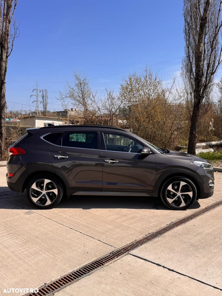 Hyundai Tucson - 11