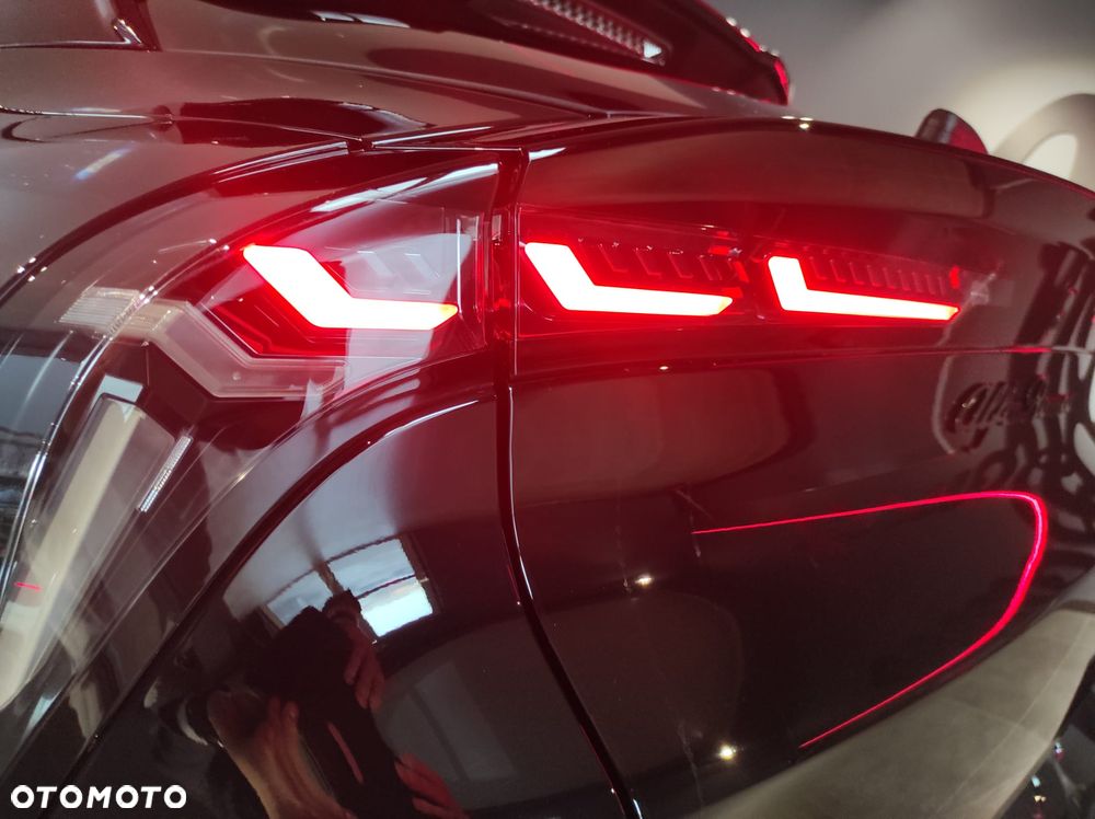 Alfa Romeo Junior 1.2 mHEV Sport Speciale eDCT - 6