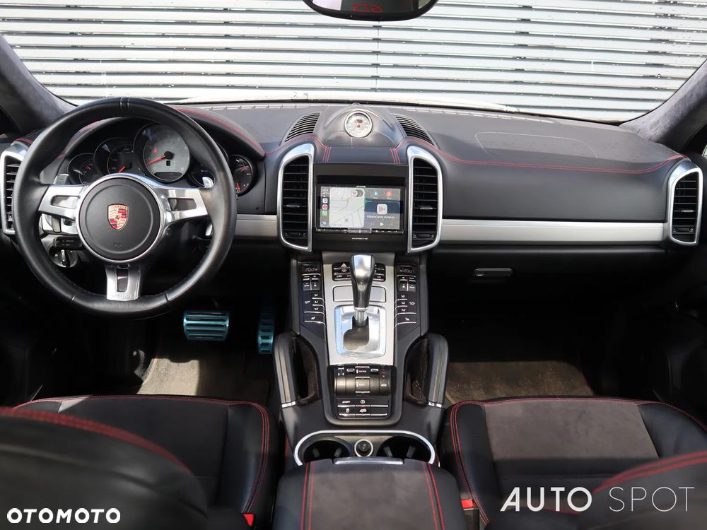Porsche Cayenne GTS - 22