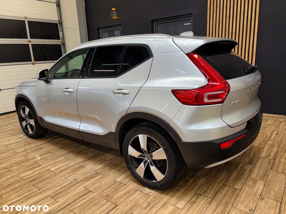 Volvo XC 40 T4 Geartronic Momentum Pro - 10