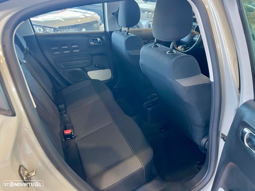 Citroën C3 1.2 PureTech Shine EAT6 - 22