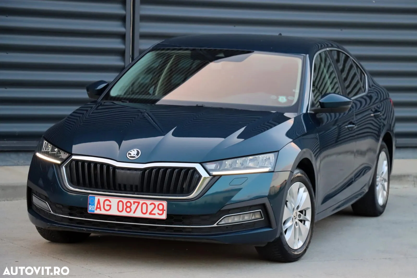 Skoda Octavia 2.0 TDI 150 CP DSG Sportline - 10