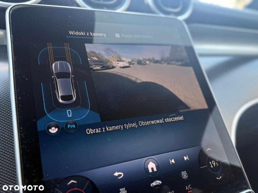 Mercedes-Benz GLC - 23