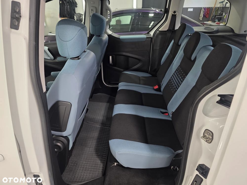 Citroën Berlingo Multispace e-HDi 90 FAP EGS6 Exclusive - 32