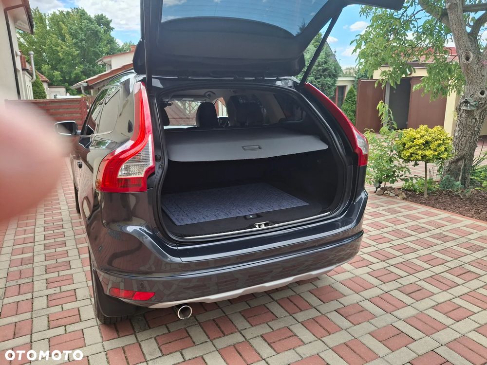 Volvo XC 60 D3 Drive-E Momentum - 4