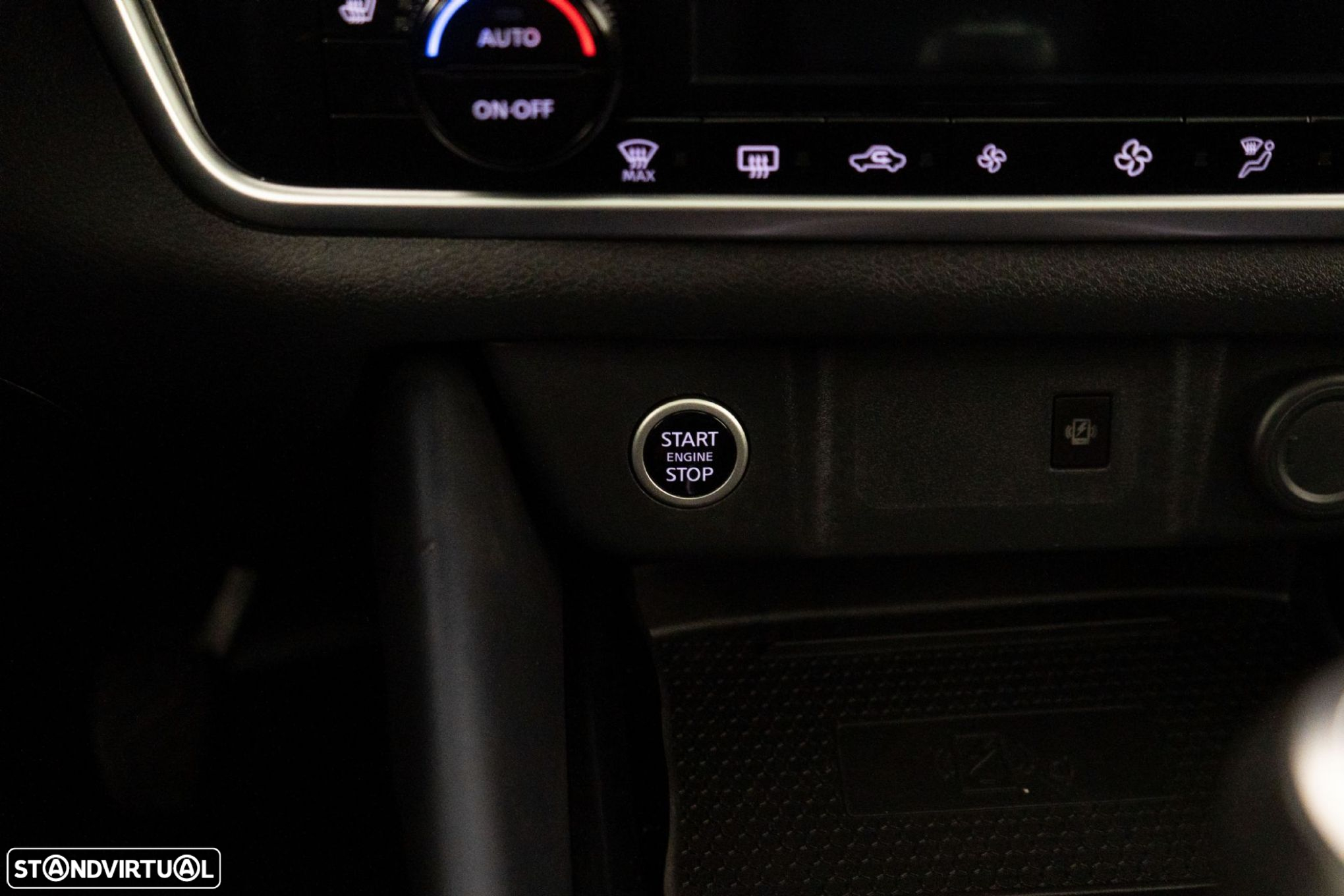 Nissan Qashqai 1.3 DIG-T N-Connecta LED+TT+SKY - 26