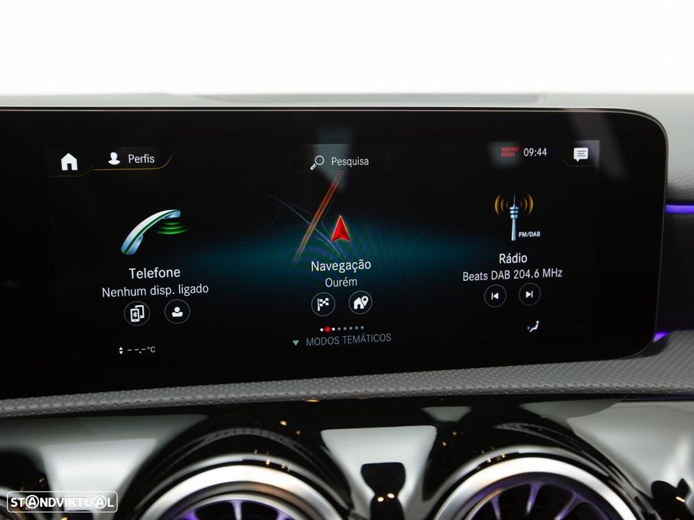 Mercedes-Benz A 250 e AMG Line - 28