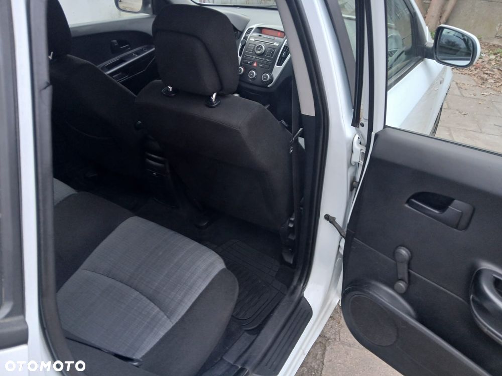 Kia Ceed 1.4 Comfort - 19