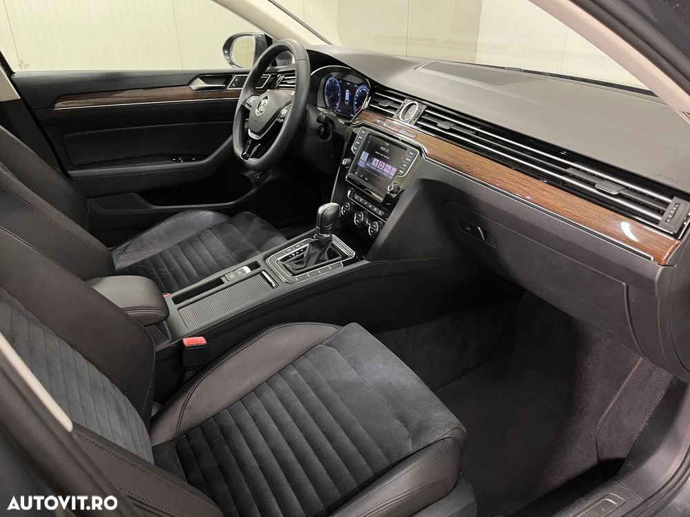 Volkswagen Passat 2.0 TDI DSG Highline - 11
