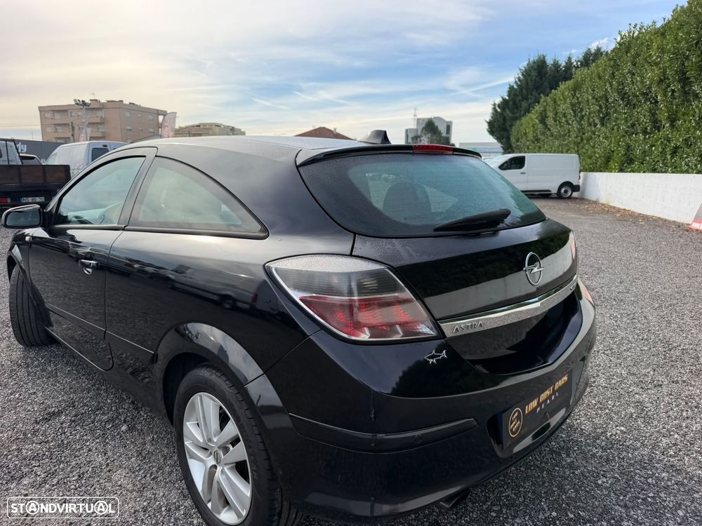 Opel Astra GTC 1.7 CDTi - 22