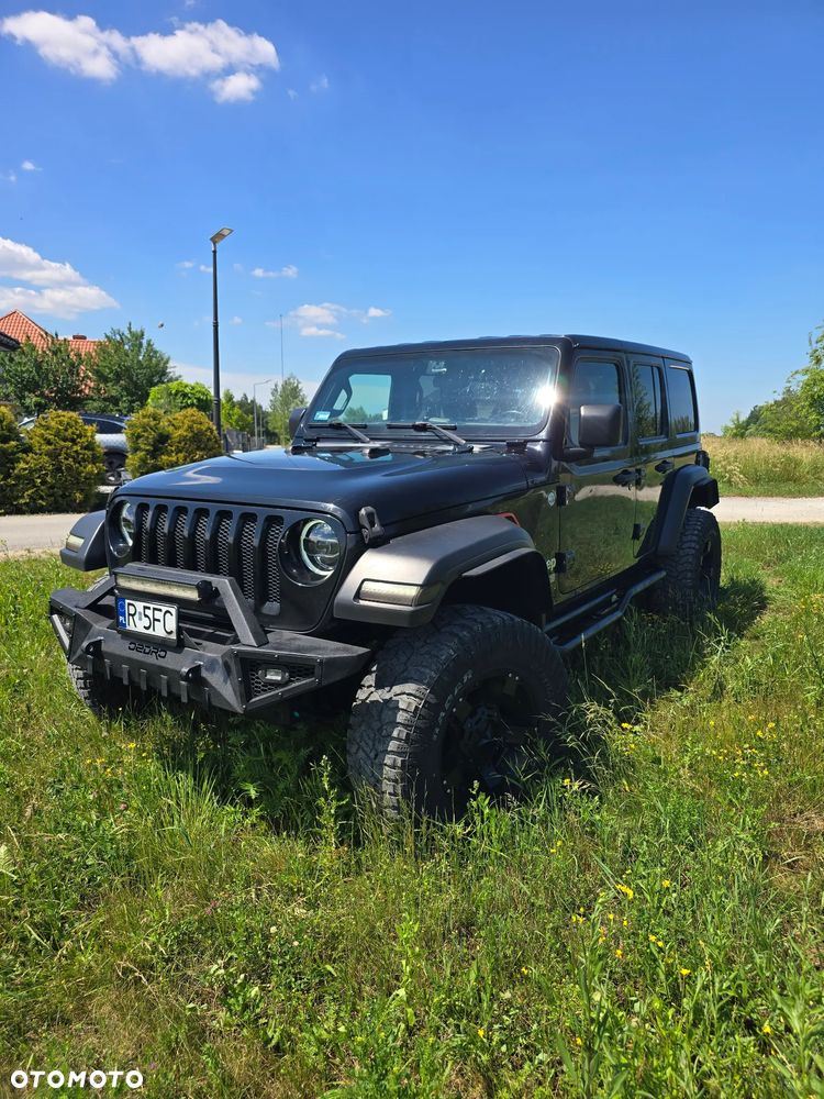 Jeep Wrangler - 4