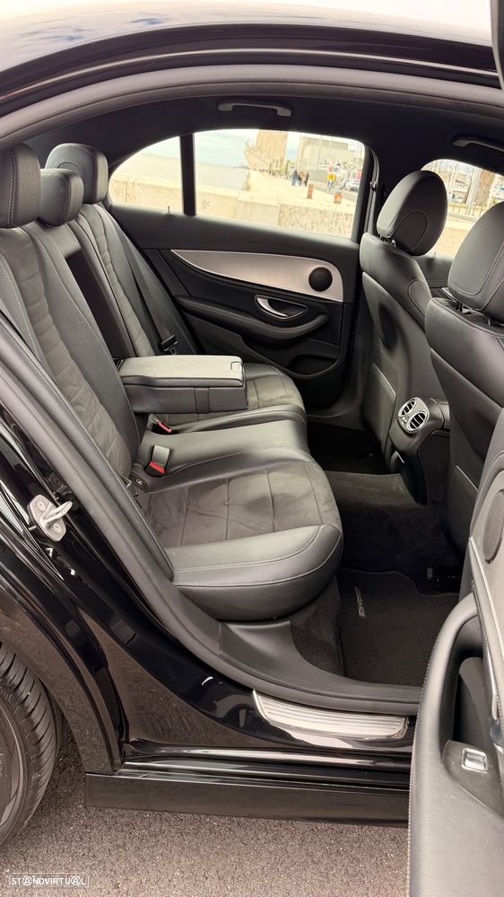 Mercedes-Benz E 220 d AMG Line - 16