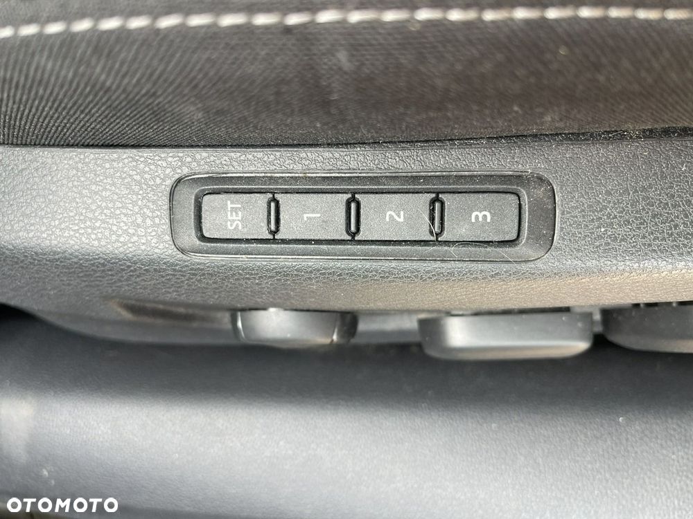 Skoda Superb 2.0 TDI SCR Style DSG - 14