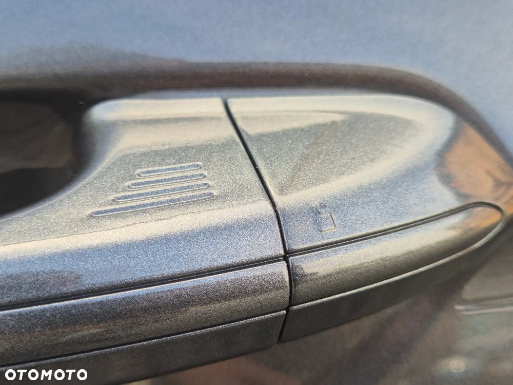 Ford Mondeo - 37