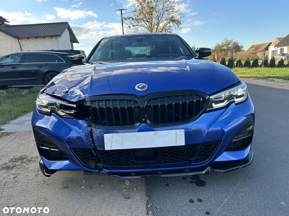 BMW Seria 3 330i M Sport - 9